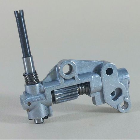 Shindaiwa-Ölpumpen sind mit den Modellen 488, 490, 575, 577, 695, 22160-55200 und 22150-552 kompatibel. Es handelt sich um Original-Kraftstoffpumpen, die für Rasenmäher und Freischneider geeignet sind