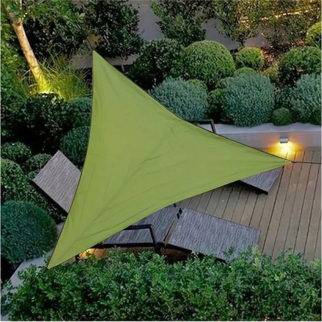 Voile d’ombrage verte – 4x4x4 m – Triangle – Occultation – Usage mixte – Installation rapide (1/5)