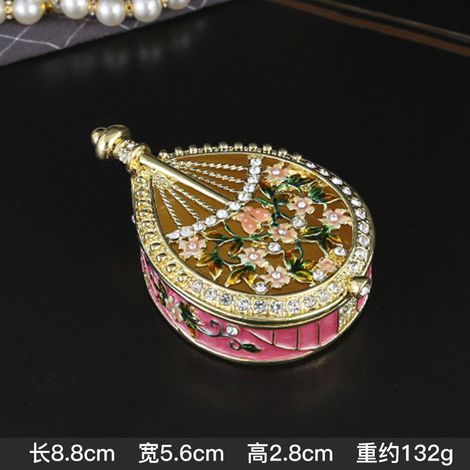 Boîte à bijoux (rouge rose) avec finition émaillée - Décoration intérieure (1/2)