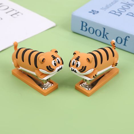 2 pièces d'ornements de bureau petites poupées jouets agrafeuse créative agrafeuse de dessin animé agrafeuse de bureau papeterie agrafeuse tigre (1/4)