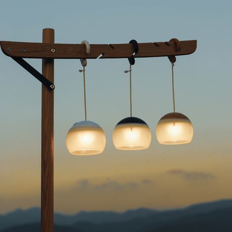 Gemusterte LED-Campinglampe, 3 einstellbare Helligkeitsstufen, lange Lebensdauer, Aufhängehaken, USB-aufladbar, weiß. (1/4)