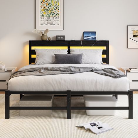 Letto adulto 140x190 cm con LED, porte USB e testiera, struttura in metallo e legno nero, materasso non incluso (1/5)