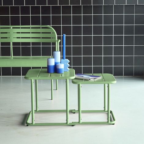 Table gigogne extérieure carrée en acier 45cm vert - Amélia (1/4)