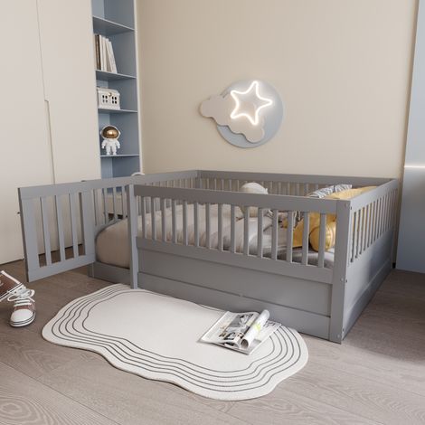 Lit enfant 140x200 cm, structure en bois avec barreaux et porte, couleur grise