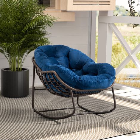 Lettino a dondolo da esterno in rattan sintetico e acciaio blu navy, oversize con cuscino imbottito 111x94,5x80 cm (1/5)