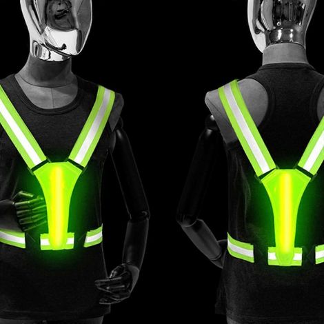 Gilet réfléchissant LED pour la course à pied, rechargeable par USB, avec éclairage intégré à la poitrine pour la course nocturne.