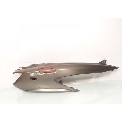 [PRODUIT D'OCCASION] Coque arrière droite origine pour scooter Suzuki 200 Burgman (1/3)