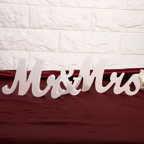 Holzschild „Mr & Mrs“ – Dekorative Buchstaben für Zuhause und Hochzeit – Weiß (1/5)