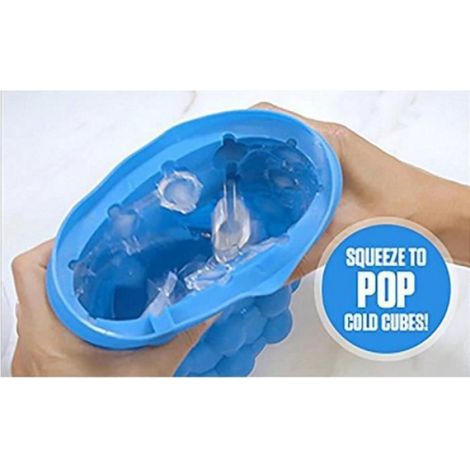 Bac à Glaçon - Magic - Silicone - Couleur Bleu - Inclus: Couvercle et Glaçon - 3.94in x 3.94in x 3.94in (1/2)
