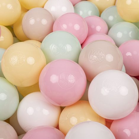 Juego de 50 pelotas de plástico KiddyMoon de 7 cm en colores beige pastel, amarillo pastel, blanco, menta y rosa empolvado.