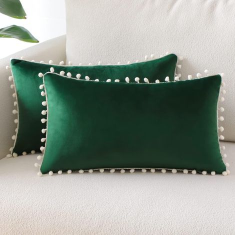 (30x50 cm,Vert Foncé)Lot de 2 Housses de Coussin Décoratives en Velours Doux Pompons Taies d'oreiller Décoration D'intérieur Housse Coussins pour Canapé Lit Chaise Chambre Salon (1/5)