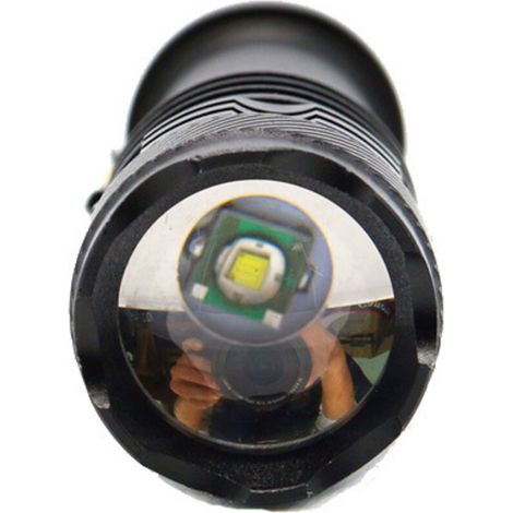 Petite lampe de poche avec 3 modes d'éclairage