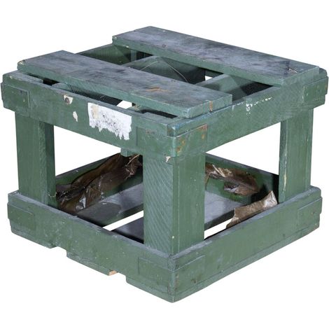 Kleine Munitionskiste "Würfel" in grüner optik 40x40cm gebraucht (1/3)