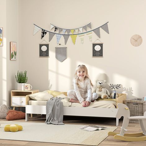 Lit enfant lit avec sommier à lattes avec panneaux latéraux élevés conception basse en bois 143.5 x 74 x 40 cm blanc