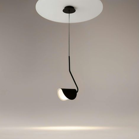 Suspension noire minimaliste - abat-jour plié, tige longue LENORE (1/5)