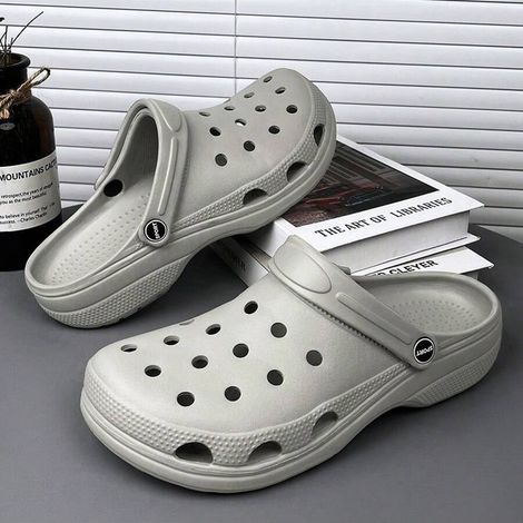 Chaussures de jardin pour femmes, chaussures à lacets pour hommes, sandales d'été, nouvelles sandales colorées pour couples, chaussures de jeu à bout fermé, livrées au maire des hommes (1/3)