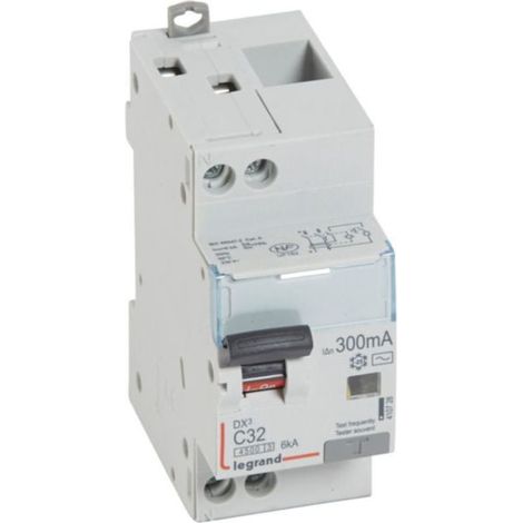 Disjoncteur différentiel DX³4500 arrivée haute et départ bas à vis U+N 230V - 32A typeAC 300mA - courbe C - 2 modules - LEGRAND