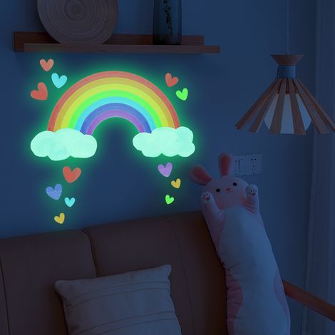 Adesivi murali arcobaleno fosforescenti – decorazioni luminose per camerette – in PVC ecologico – con disegni di nuvole e cuori (1/5)
