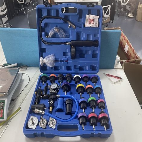 Trintion 28PCS Radiator Pressure Tester Kit Universal Cooling System Tester Kit Imprint Device and Adapters Professional Radiator Tool Kit for Leak Detection Coolant Filling for Cars (1/5)