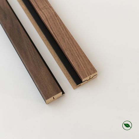 Kit profilé de finition panneaux tasseaux MDF Chêne rustique sur fond Noir 2770 x 71 x 20 mm PEFC 70%