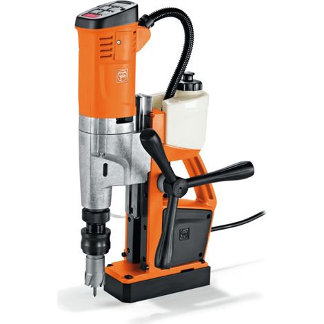 Fein – Perceuse magnétique 1100W – Force d’adhérence magnétique élevée – Réservoir de liquide de refroidissement intégré – Pour perçage métal jusqu’à 35 mm (1/4)