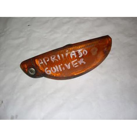 [PRODUIT D'OCCASION] Clignotant origine pour Scooter Aprilia 50 Gulliver Occasion
