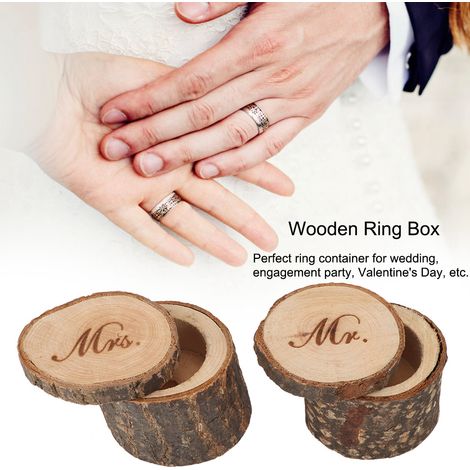 Boîte à bagues en bois en deux parties avec inscriptions « pour elle » et « pour lui », un cadeau créatif et fait main pour les célébrations de mariage. (1/5)