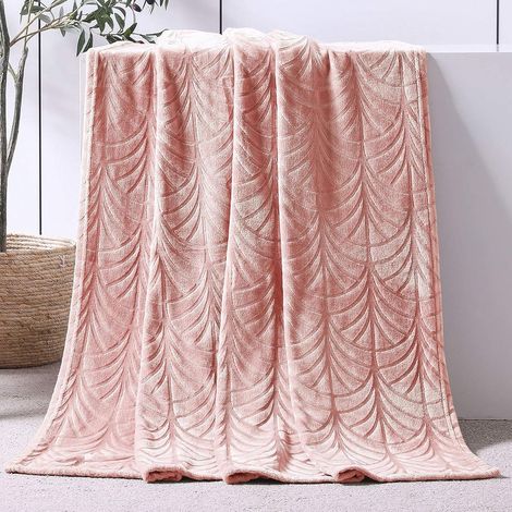Couverture en flanelle douce, chaude et confortable pour le canapé ou le lit, idéale en toute saison, cadeau pour la famille, jeté de sieste - couverture ultra douce, 150 x 200 cm, 900 g, rose (1/4)
