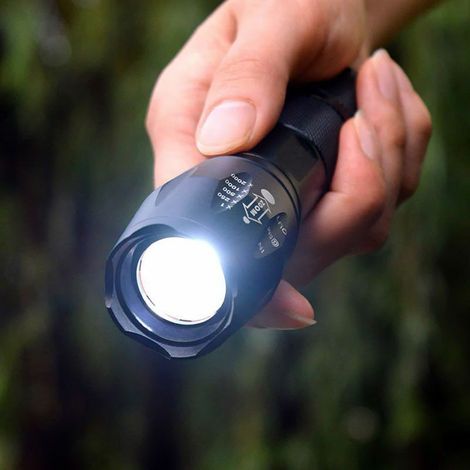 Lampe torche militaire (1/5)