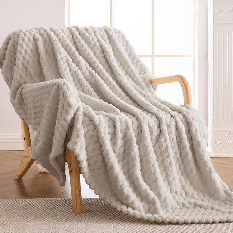 Couverture 150 x 200 cm – Couverture polaire ultra douce pour canapé et canapé, couverture chaude et douillette, couverture de canapé légère, confortable, respirante et facile (1/5)