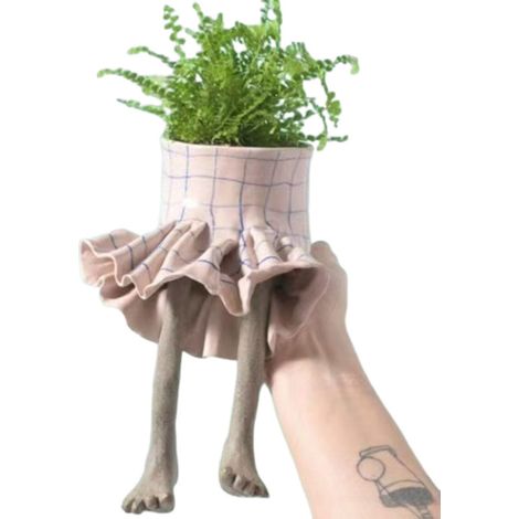 Pot de fleurs décoratif en forme de meuble bas : cache-pot original pour le salon, le bureau ou comme élément de décoration unique. (1/5)