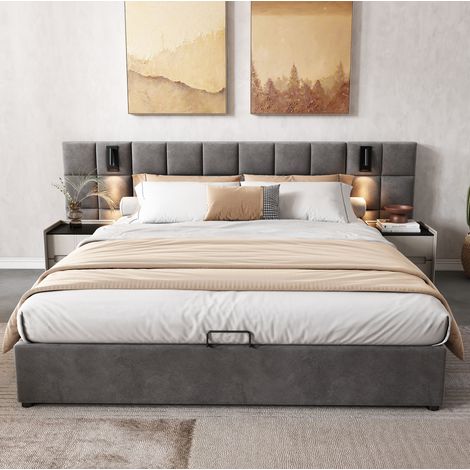 Letto imbottito 180x200 cm grigio in velluto con contenitore idraulico, luce da lettura e porte USB (1/5)