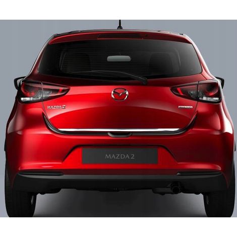 Embellecedor cromado para la tapa del maletero del Mazda 2 III HB 2014+ (1/5)