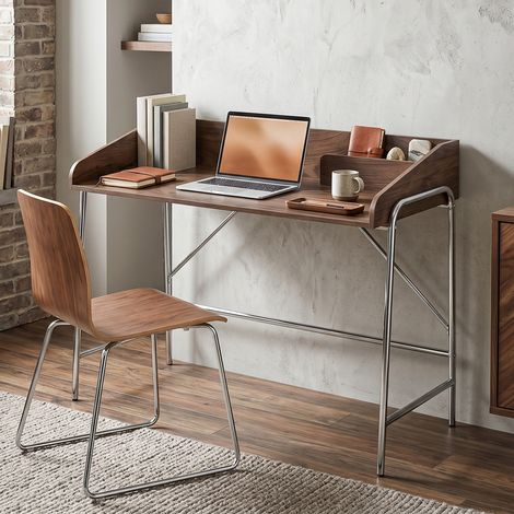 Bureau d'ordinateur 109 cm rebord sécurité structure métal. Noyer, robuste et pratique pour un espace de travail sécurisé et bien organisé. (1/5)