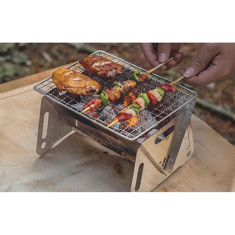 Barbecue portable au charbon de bois, mini barbecue de camping détachable avec sac de rangement, réchaud de barbecue léger, pour la cuisine en plein air (argenté) (1/5)