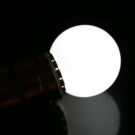 Filiyano-Ampoule LED ronde multicolore 2W E27 - Éclairage pour la maison, le bar ou les magasins - Blanc - Meubles et maison, Éclairage, Ampoules (1/4)