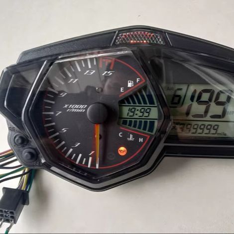 Motorcycle modification: Japanese R3 sports car with LCD dashboard, universal Baodiao V6 modification, adjustable speed and engine RPM. (1/3)