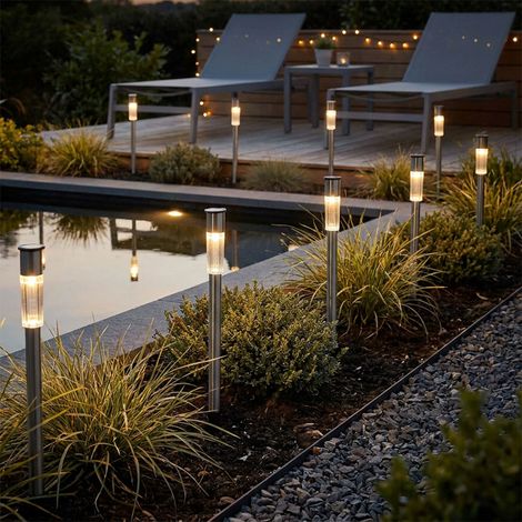 Set di 9 luci a LED per esterni con illuminazione a LED