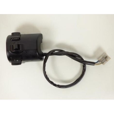 [PRODUIT D'OCCASION] Bouton de couvre guidon origine pour scooter Aprilia 125 Scarabeo (1/2)