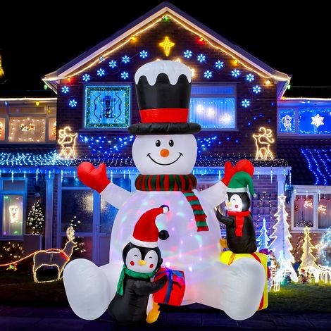 Decorazioni natalizie gonfiabili da 7 piedi per uso esterno, pupazzo di neve gonfiabile con pinguino, scatola regalo, luci a LED, decorazioni per feste di Natale per uso interno ed esterno