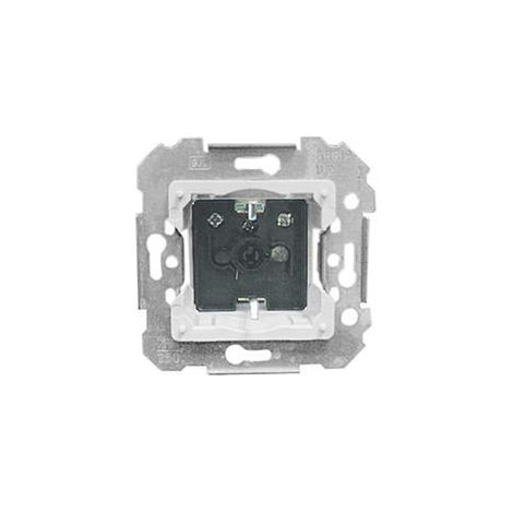 Base de enchufe 2P+TT lateral BJC 18524