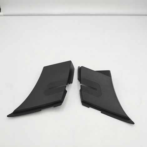 Triangle trim pieces 25820729 and 25820730 are suitable for Chevrolet GMC. (07-14) (1/5)