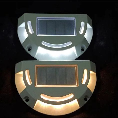 Set aus 2 LED-Solar-Außenleuchten aus Aluminiumlegierung mit Lichtsensor, ideal für Terrassen, Gehwege, Balkone, Innenhöfe und Boote.