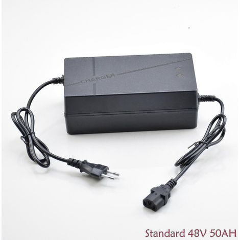 Chargeur intelligent Byre pour batteries 48 V, 60 V, 72 V et 96 V (50 Ah et 60 Ah), compatible avec tricycles électriques, vélos, scooters, quads et GoK. (1/5)