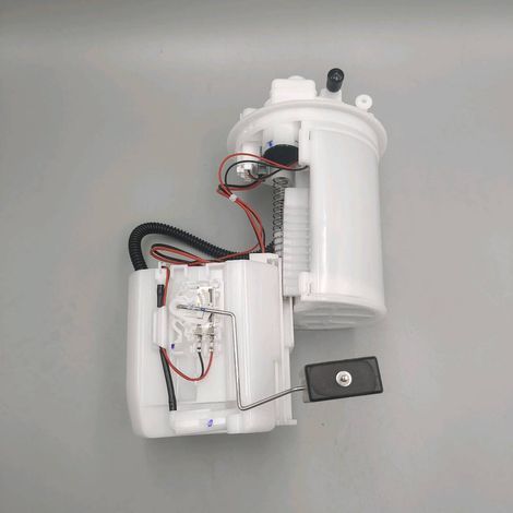 Part numbers 77024-12240 and 77020-12580 are suitable for the fuel pumps and fuel filters of the 2009-2014 Toyota Corolla. (1/3)