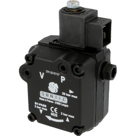 Pompe à fioul avec électrovanne – Sortie gicleur gauche – Fixation à cliquet pour transmission stable – Convient fioul domestique léger – Suntec