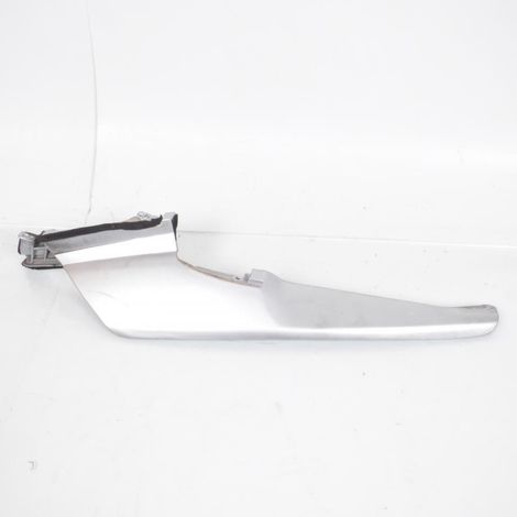 [PRODUIT D'OCCASION] Cache latéral gauche origine pour scooter Suzuki 400 Burgman 2000 (1/2)