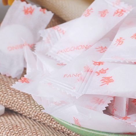 50 boules antimites pour armoire et tiroirs, protection contre les insectes (1/5)