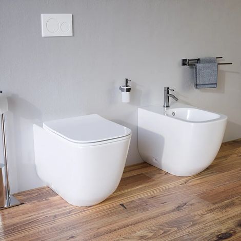 Sanitari filomuro in ceramica bianco lucido vaso tornado silent flush sedile soft close e bidet Riga (1/4)