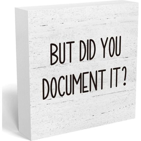 Ma l'hai registrato Decorazione per ufficio: simpatico cartello quadrato in legno per ufficio, in stile rustico o rustico, da posizionare su uno scaffale o una scrivania (12,7 x 12,7 cm). (1/4)